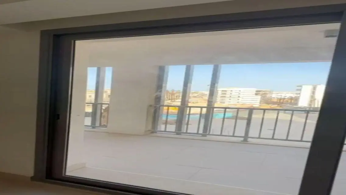 Luxury Apartment in MA304 with Lake View