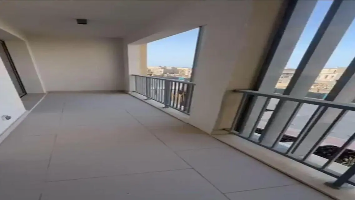 Luxury Apartment in MA304 with Lake View