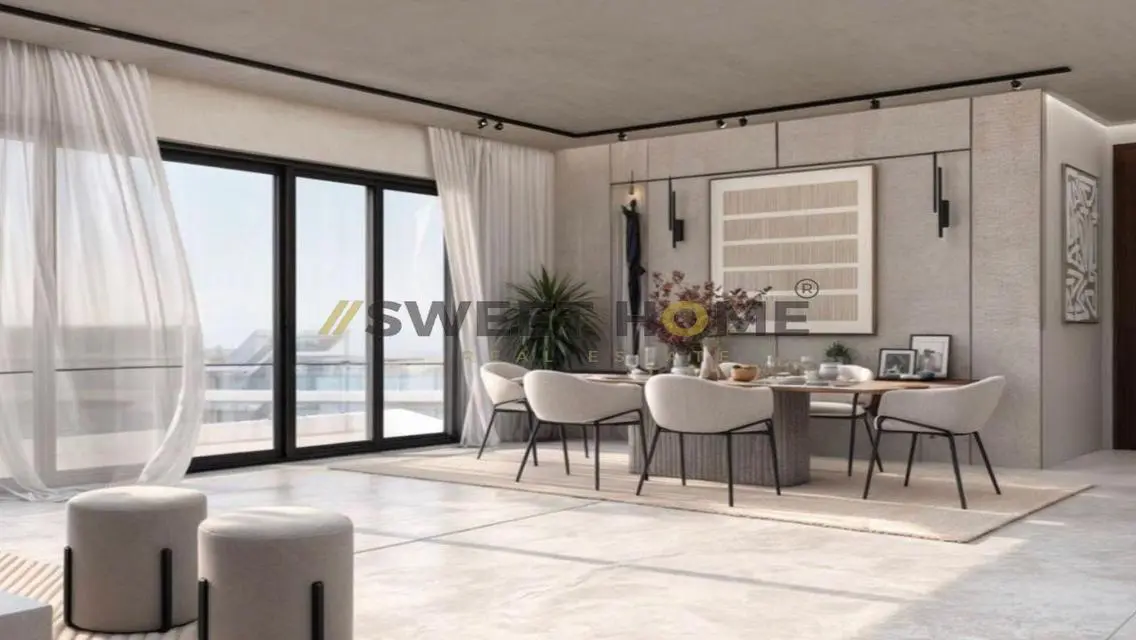 Luxury Living: Stunning Apartment Overlooking Lakes