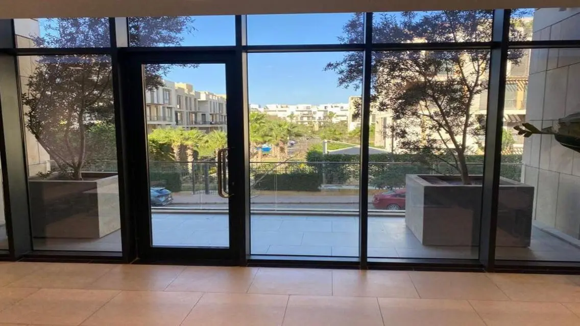 فندق بمساحة واسعة للبيع بسعر مغري