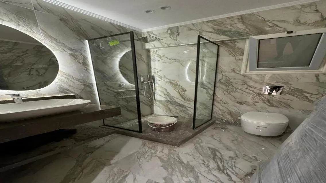 Luxurious Apartment for Sale with Spacious Area in Prime Location