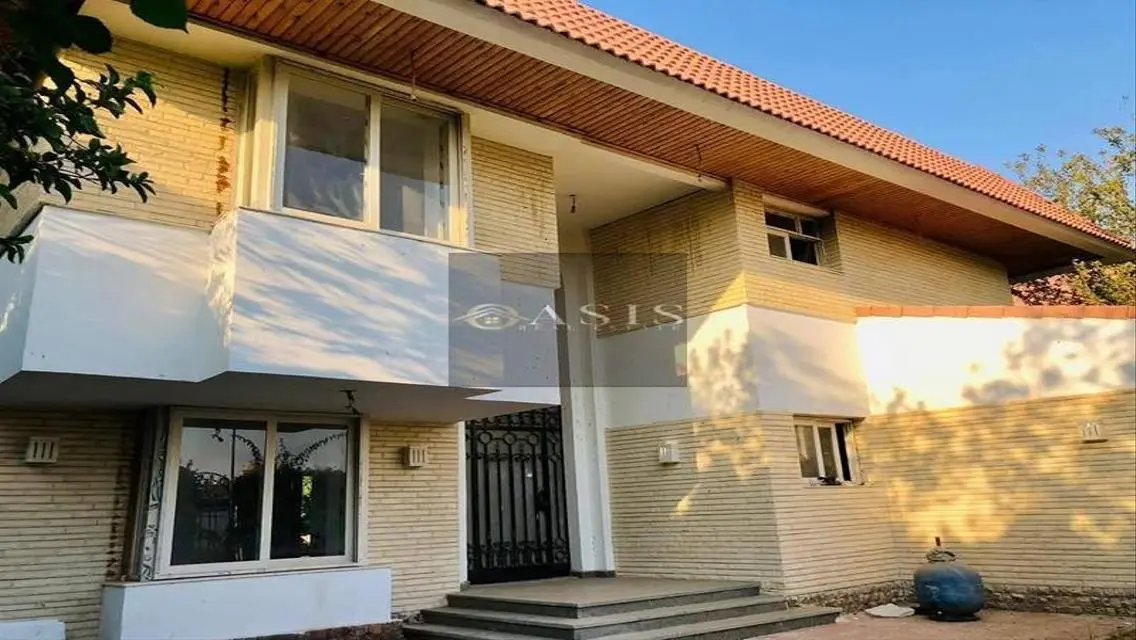 فيلا فاخرة للبيع في Oasis بمساحة 650 متر