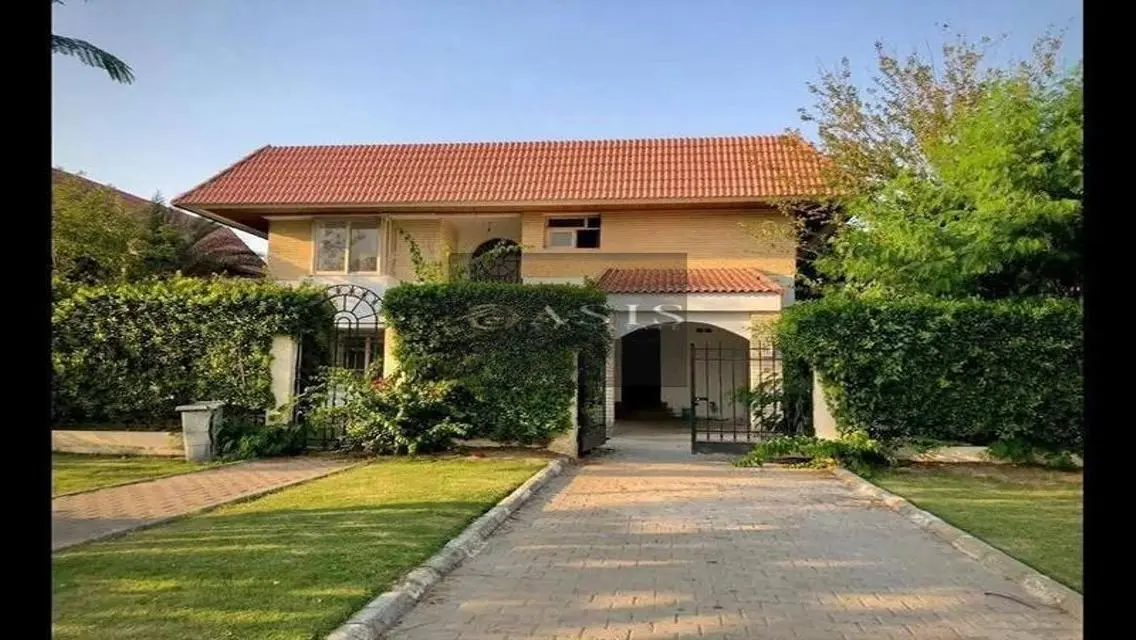 فيلا فاخرة للبيع في Oasis بمساحة 650 متر