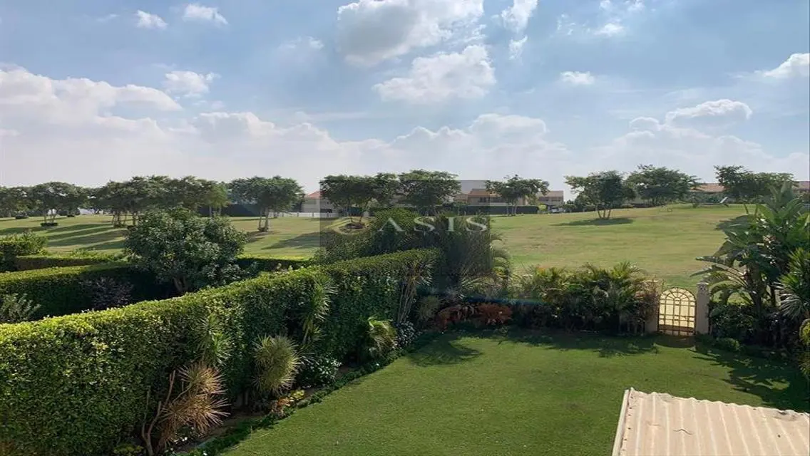 فيلا فاخرة للبيع في Oasis بمساحة 650 متر