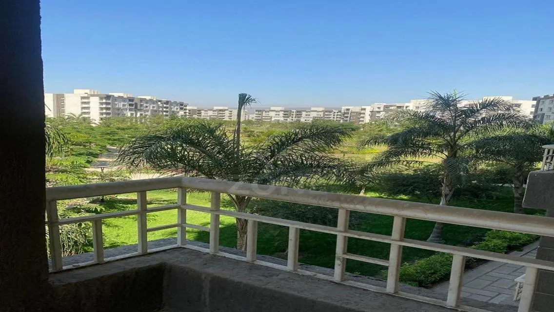 شقة مميزة للإيجار في منطقة 215