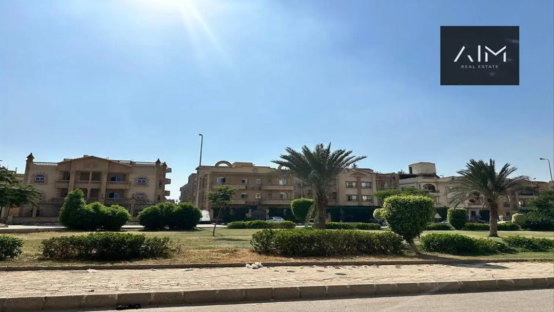 شقة فاخرة للبيع بمساحة 200 متر