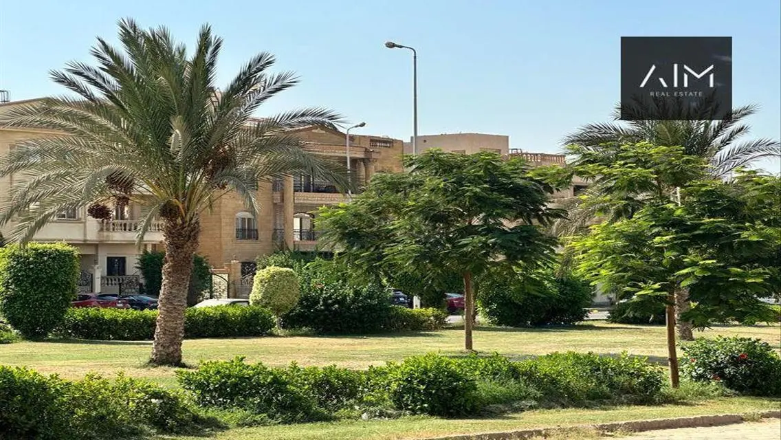 شقة فاخرة للبيع بمساحة 200 متر