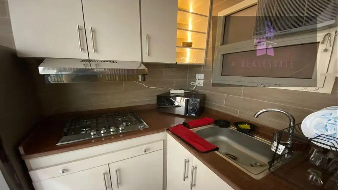 شقة مميزة للإيجار بمساحة واسعة