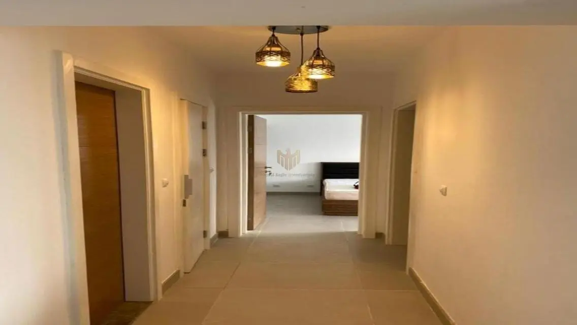 Luxury Apartment with Spacious Living