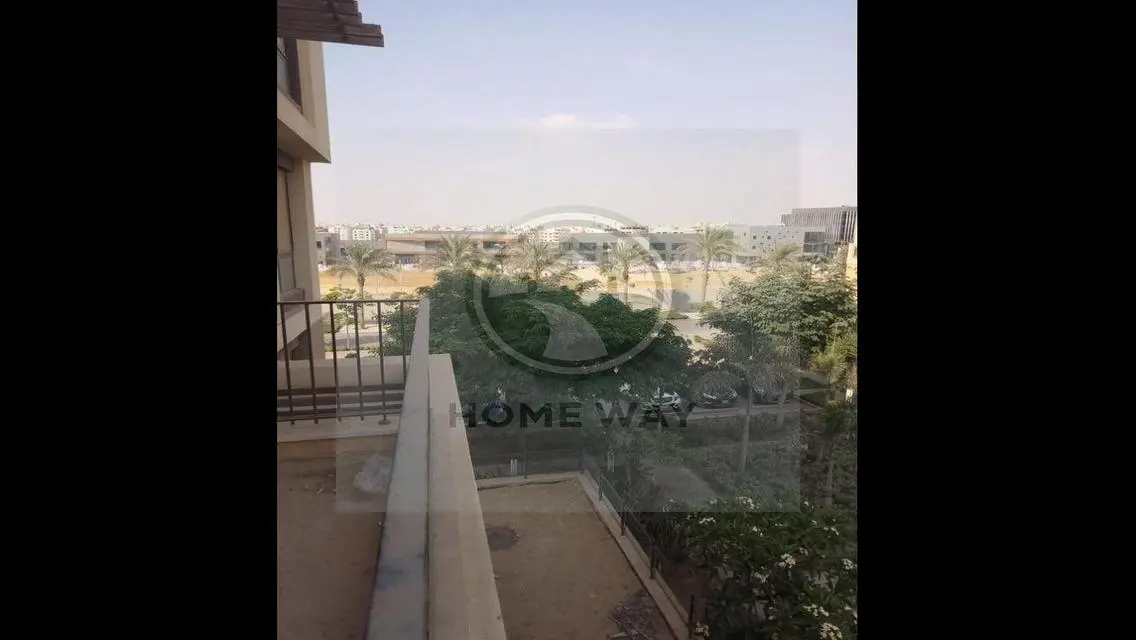 شقة فاخرة للبيع بمساحة 283 متر