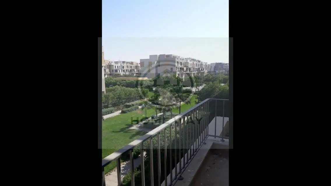 شقة فاخرة للبيع بمساحة 283 متر