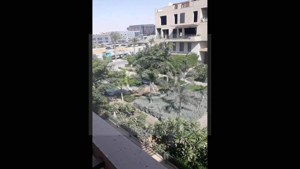 شقة فاخرة للبيع بمساحة 283 متر