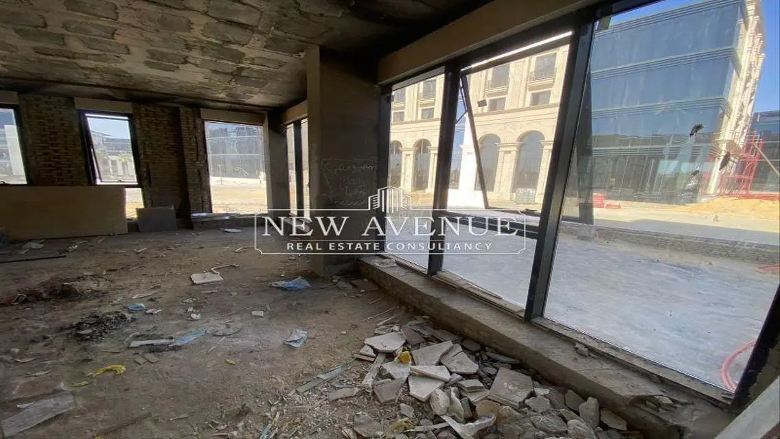 Spacious Apartment for Sale - 345 Meters with 3 Bedrooms