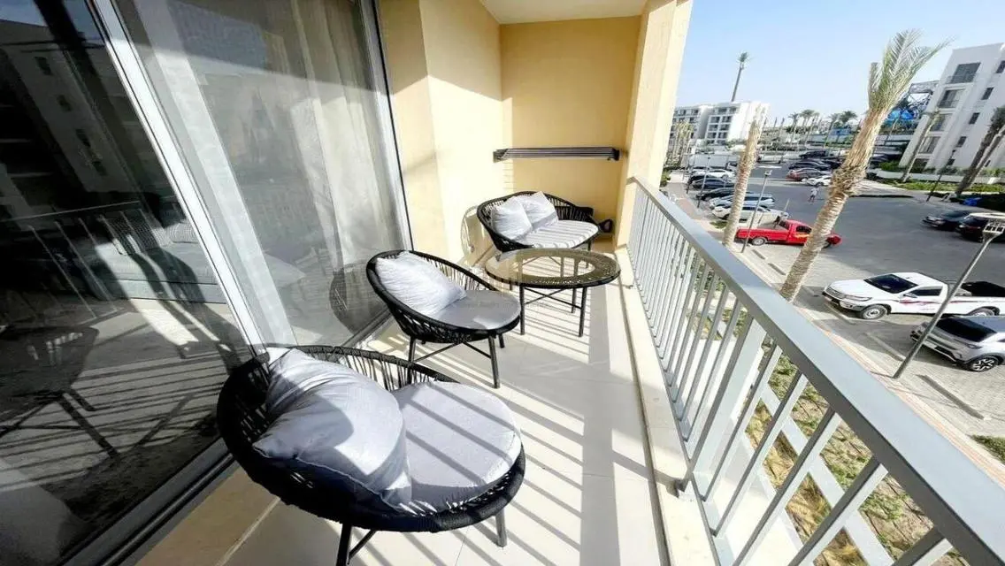 Luxury Apartment 66 Sqm with Balcony