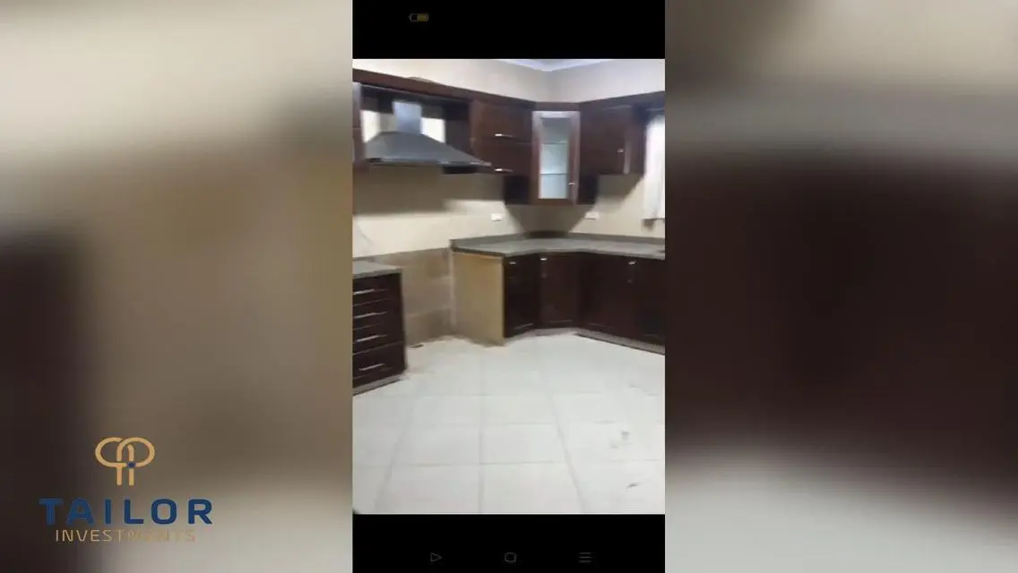 شقة رائعة للبيع في منطقة حيوية