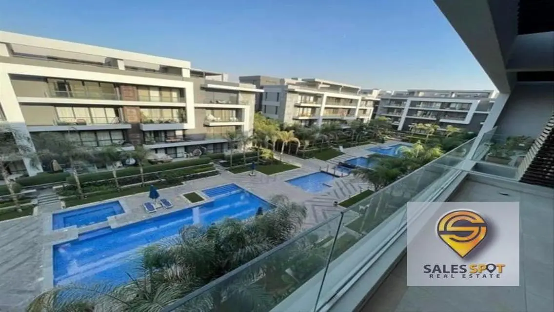 Luxury La Vista 10 - Apartment with Private Garden