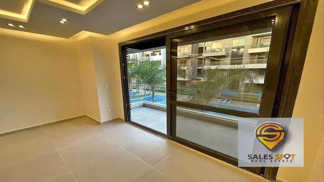 Luxury La Vista 10 - Apartment with Private Garden