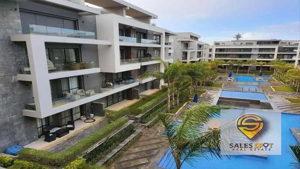 Luxury La Vista 10 - Apartment with Private Garden