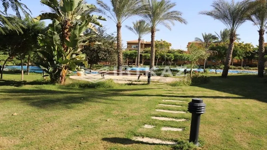 شقة فاخرة مع إطلالة على البحيرة