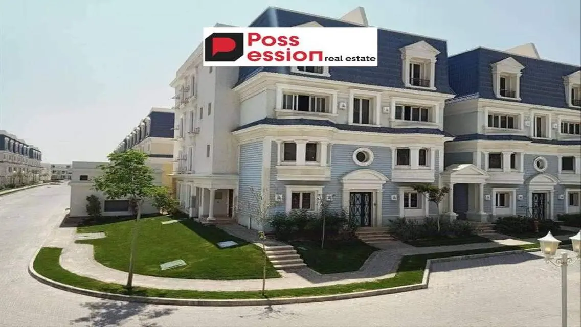 Luxury Apartment with 220 sqm, Pool and Shared Gym