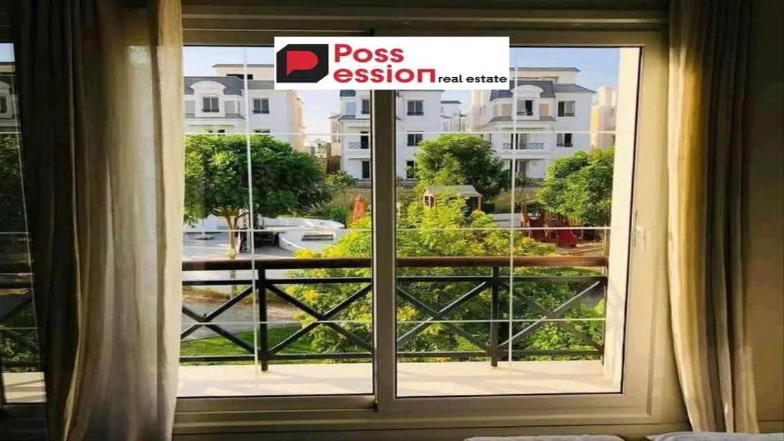 Luxury Apartment with 220 sqm, Pool and Shared Gym