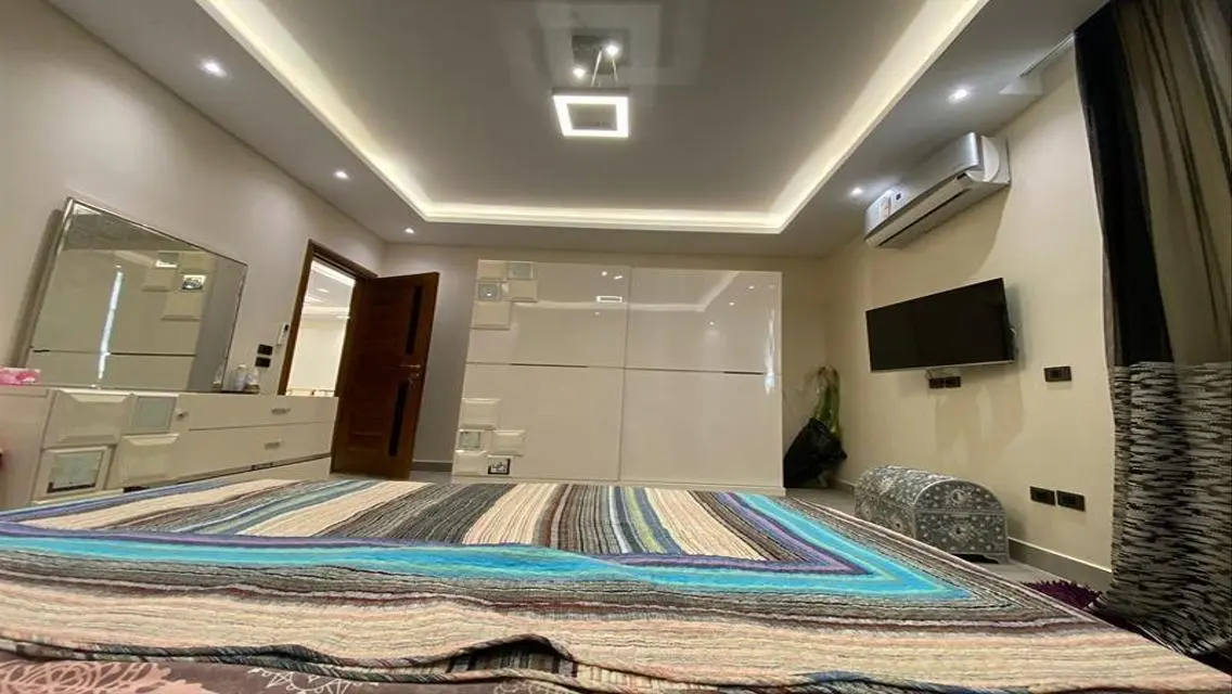 Luxury Villa in Upville - 320