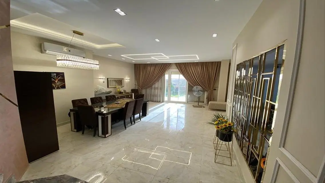 Luxury Villa in Upville - 320