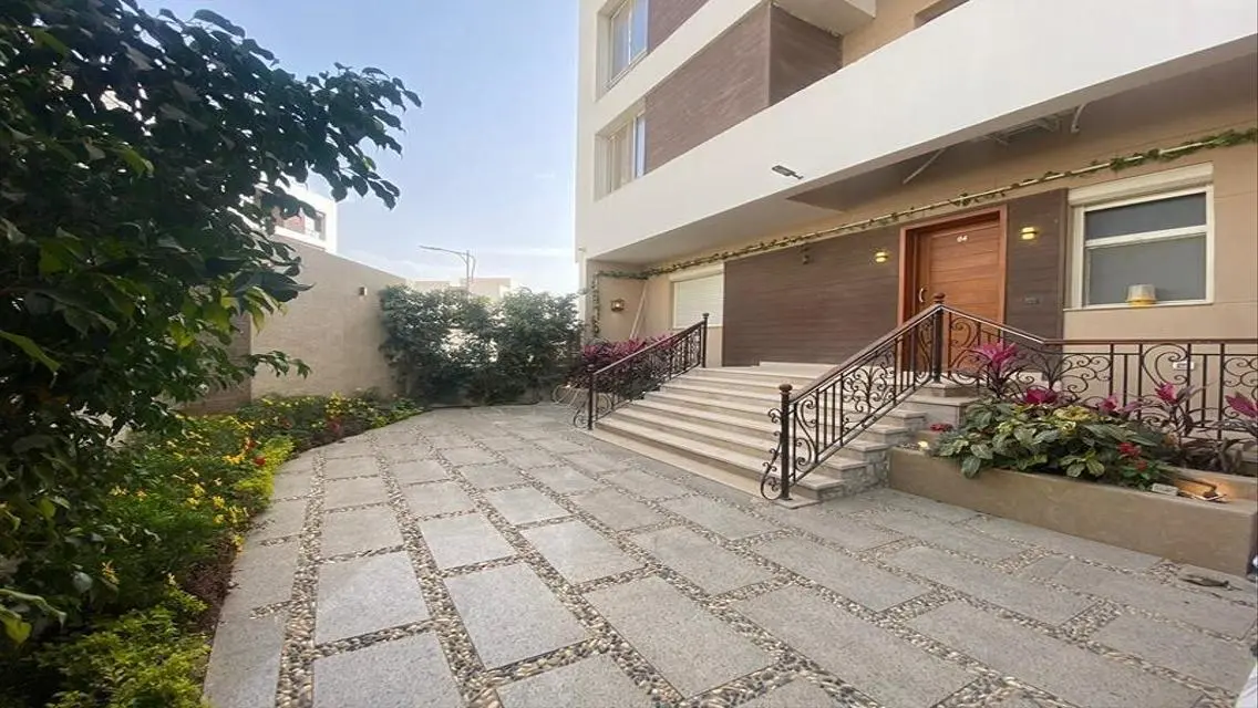 Luxury Villa in Upville - 320