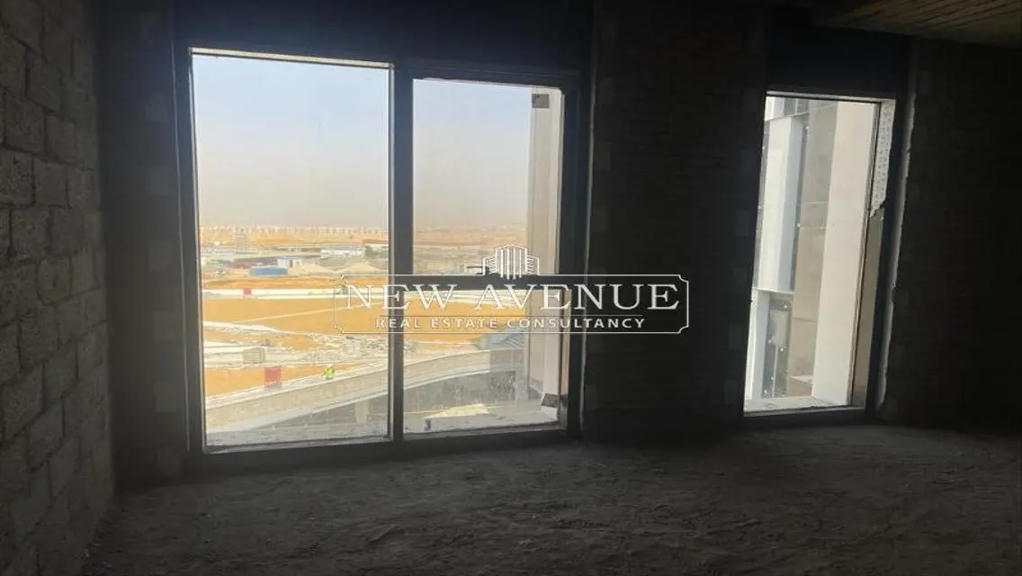 عقار فاخر بمساحة واسعة بسعر مغري