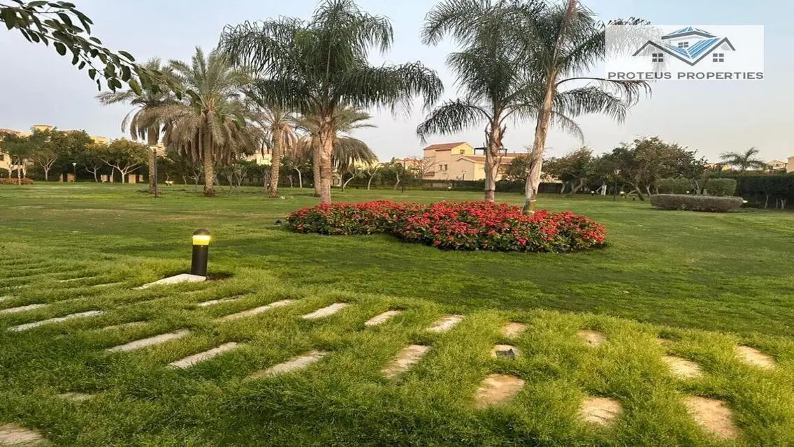 فيلا رائعة 730 م² مع إطلالات مميزة