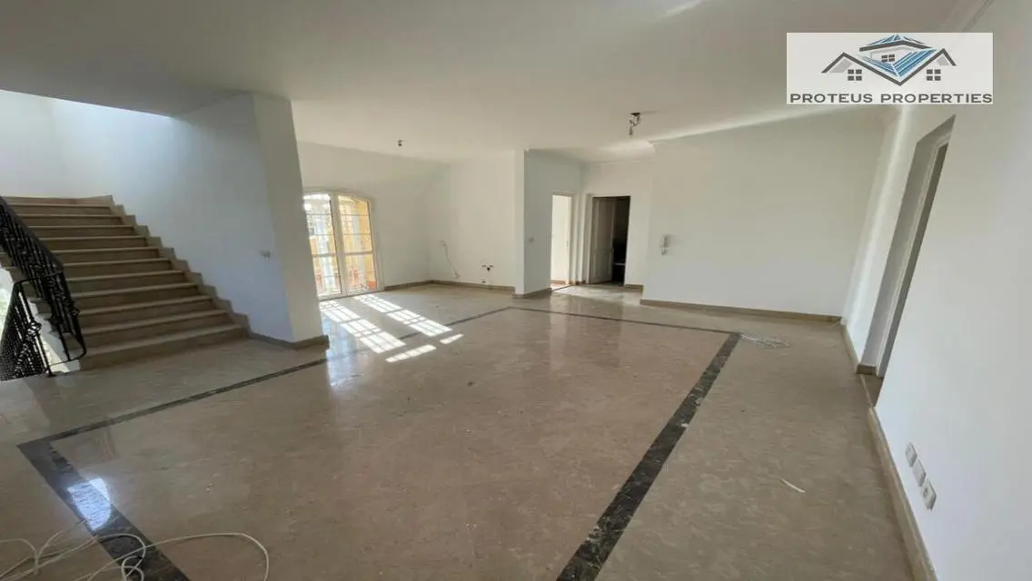 فيلا رائعة 730 م² مع إطلالات مميزة