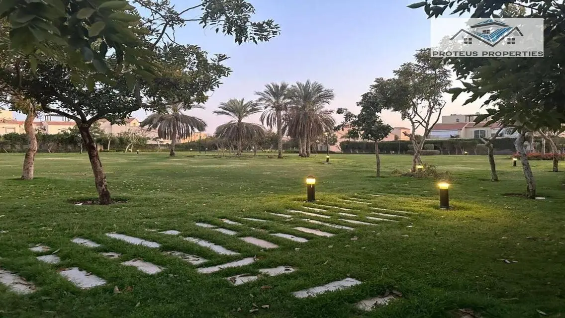 فيلا رائعة 730 م² مع إطلالات مميزة