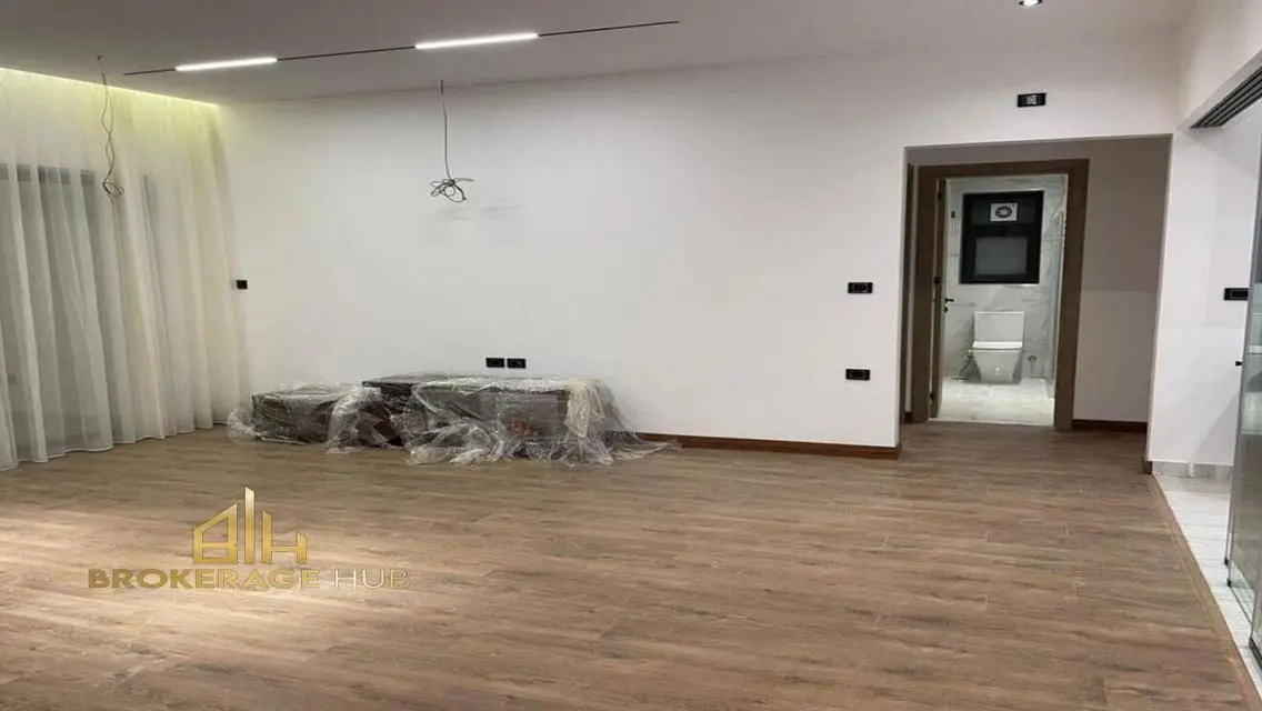 Luxury Apartment for Sale Near Lakes