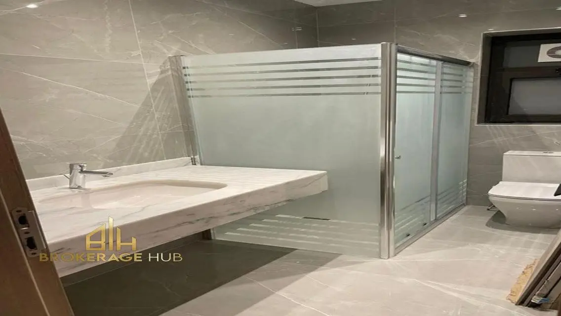 Luxury Apartment for Sale Near Lakes