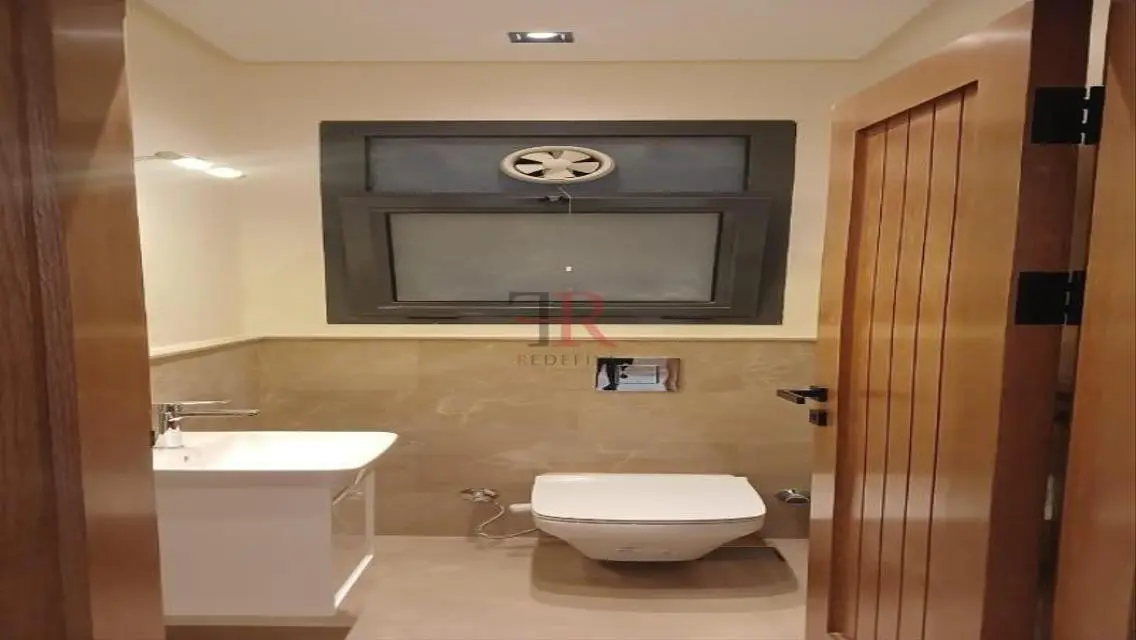 Luxury Apartment with Stunning Lake View for Sale