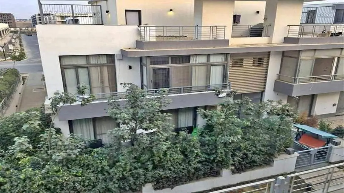 Luxury Apartment in Taj City
