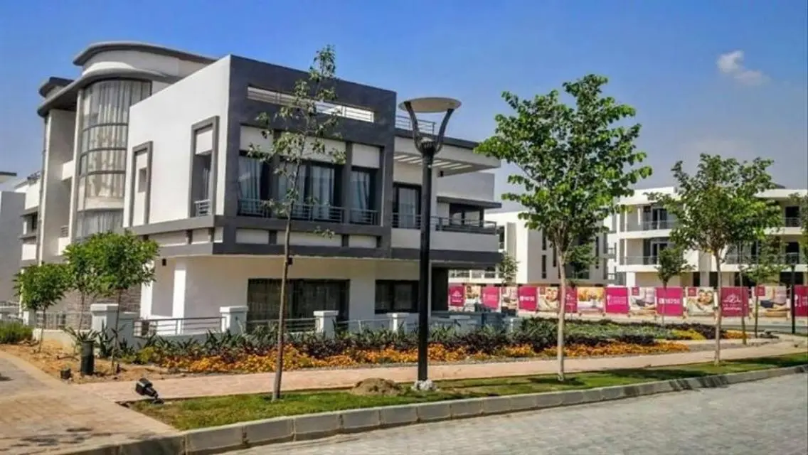 Luxury Apartment in Taj City