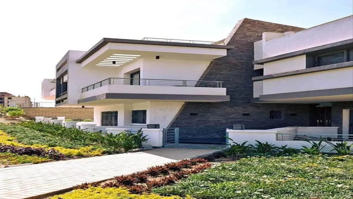 Luxury Apartment in Taj City