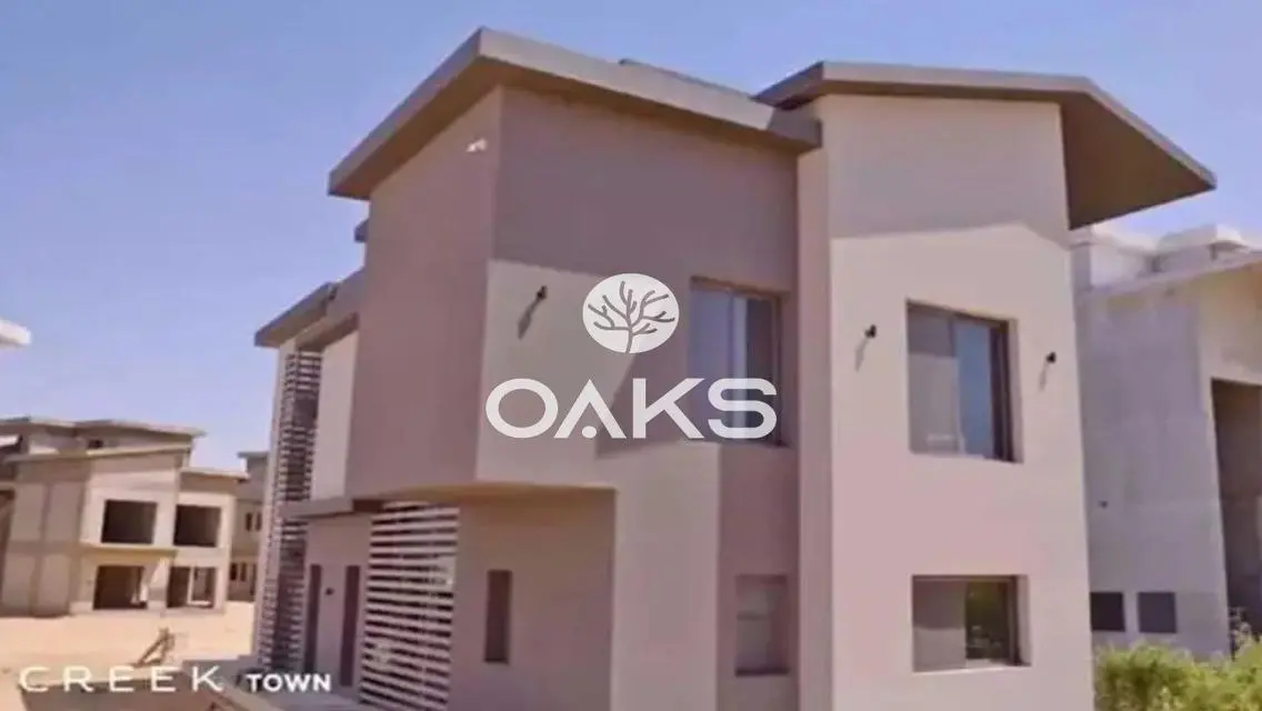 Luxurious Villa with Spacious Garden and Private Pool