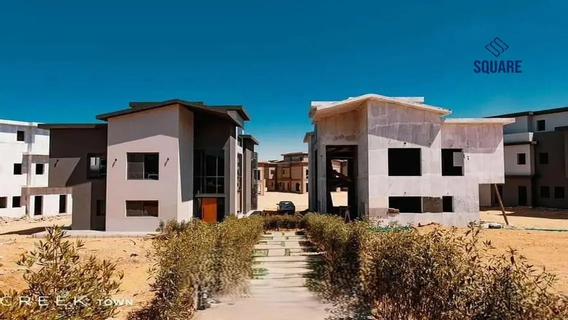فيلا فاخرة للبيع بتصميم عصري