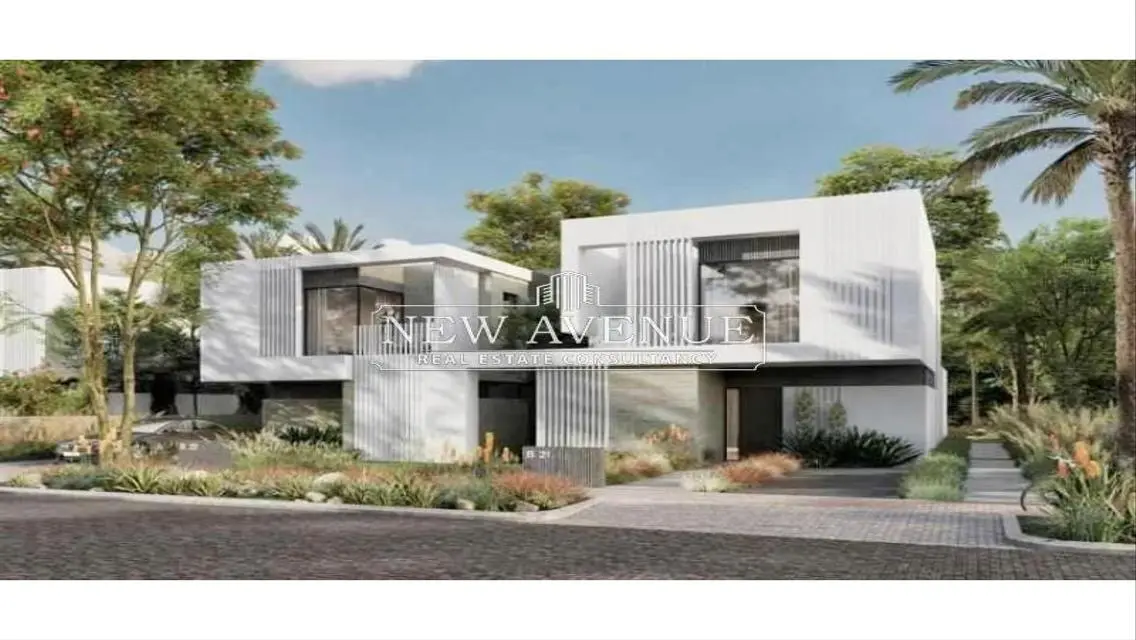 Luxury Apartment with Private Garden and Maid Room