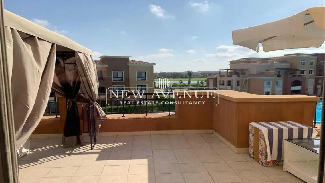 Luxurious Apartment with Spacious Area in the City Center