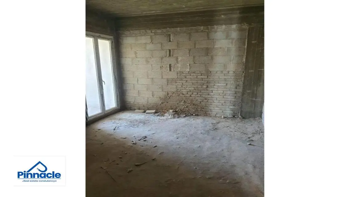 Luxury Apartment for Sale at 5A-Waterway with Attractive Pricing!
