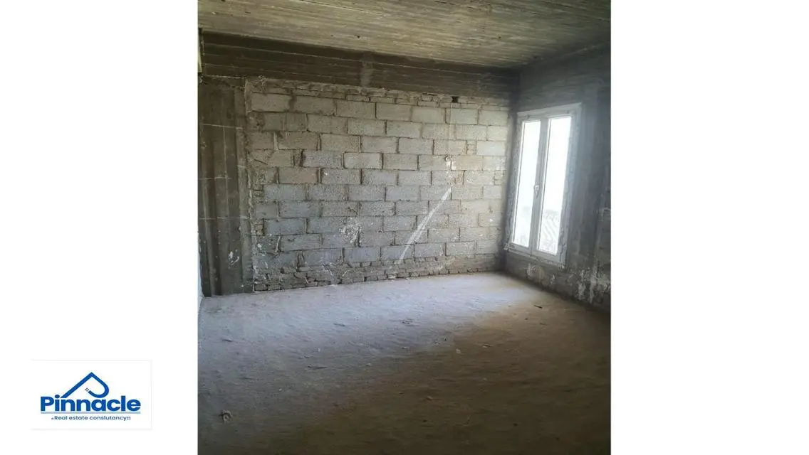 Luxury Apartment for Sale at 5A-Waterway with Attractive Pricing!