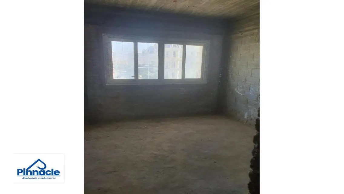Luxury Apartment for Sale at 5A-Waterway with Attractive Pricing!