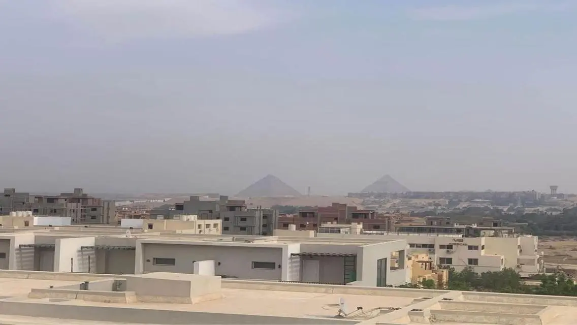 فيلا فاخرة مع مسبح خاص وحديقة للبيع