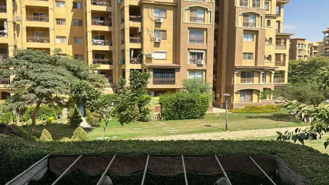 Luxury Apartment 211 with Ample Space in Prime Location