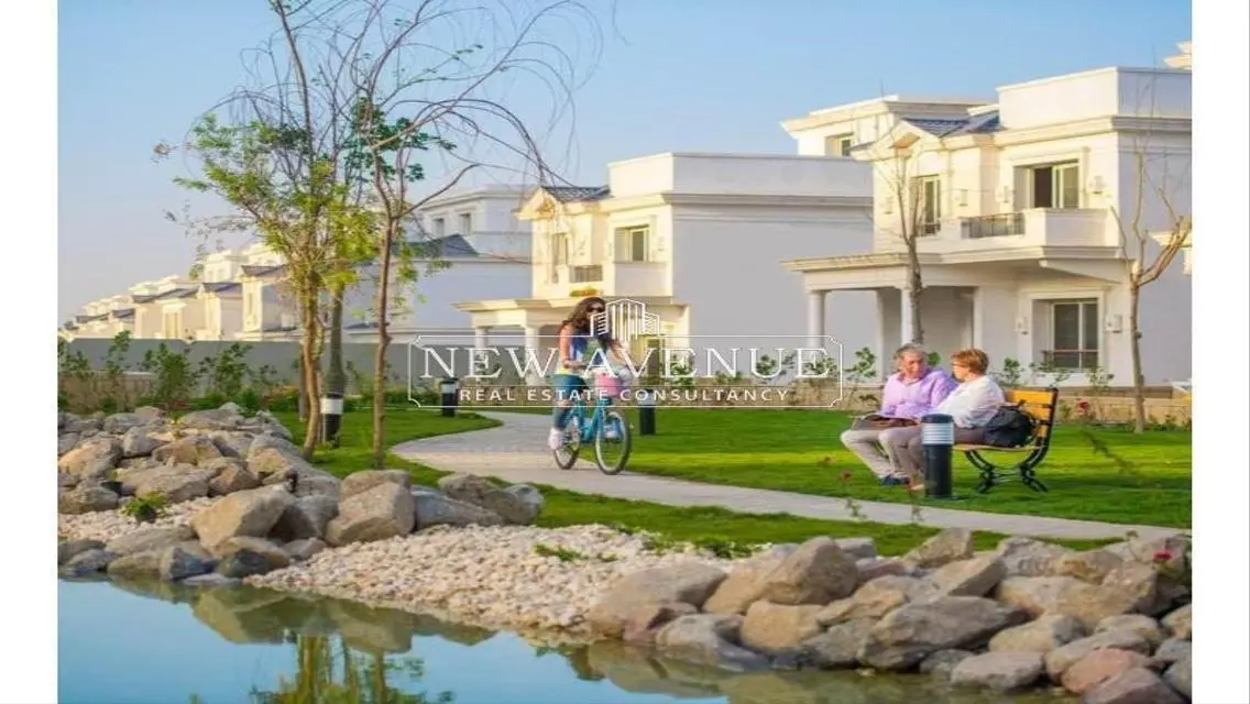 Luxury Property with Private Garden and Amazing Amenities