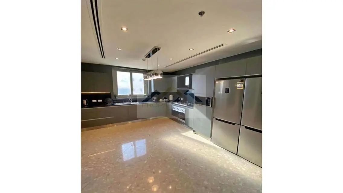Luxury Apartment with Private Pool in the Heart of the City