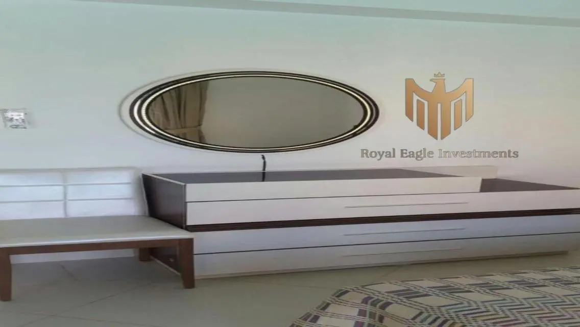 Luxury Villa for Sale with 100 Meter Space by the Balcony
